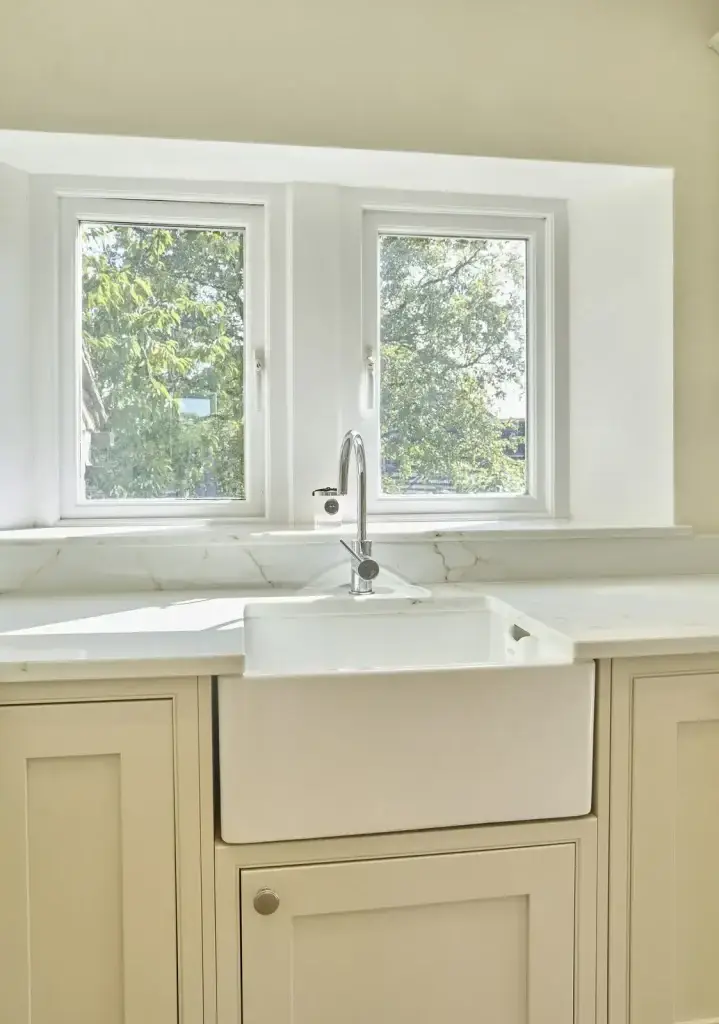 Belfast sink under the window