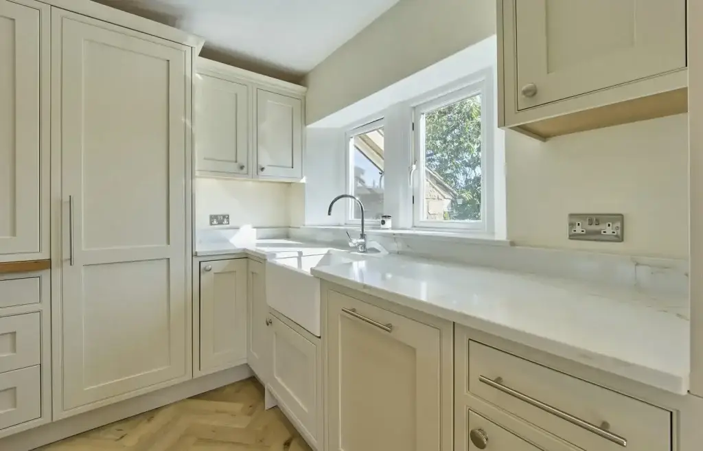 Corner run from larder to sink